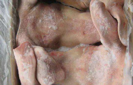 冻品冻肉国际采购：猪头进口清关当苦衷项